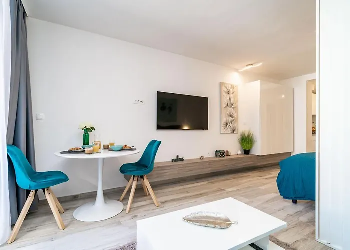 Downtown Marita207 Apartment