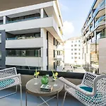 Downtown Marita207 Apartment